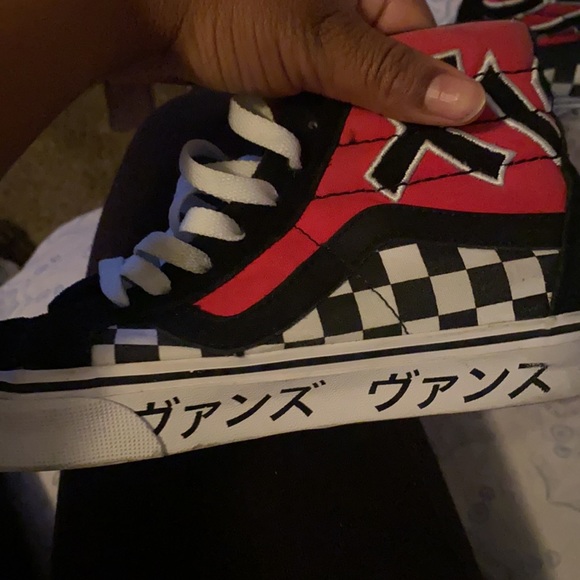 Shoes - Picture 6 of 7